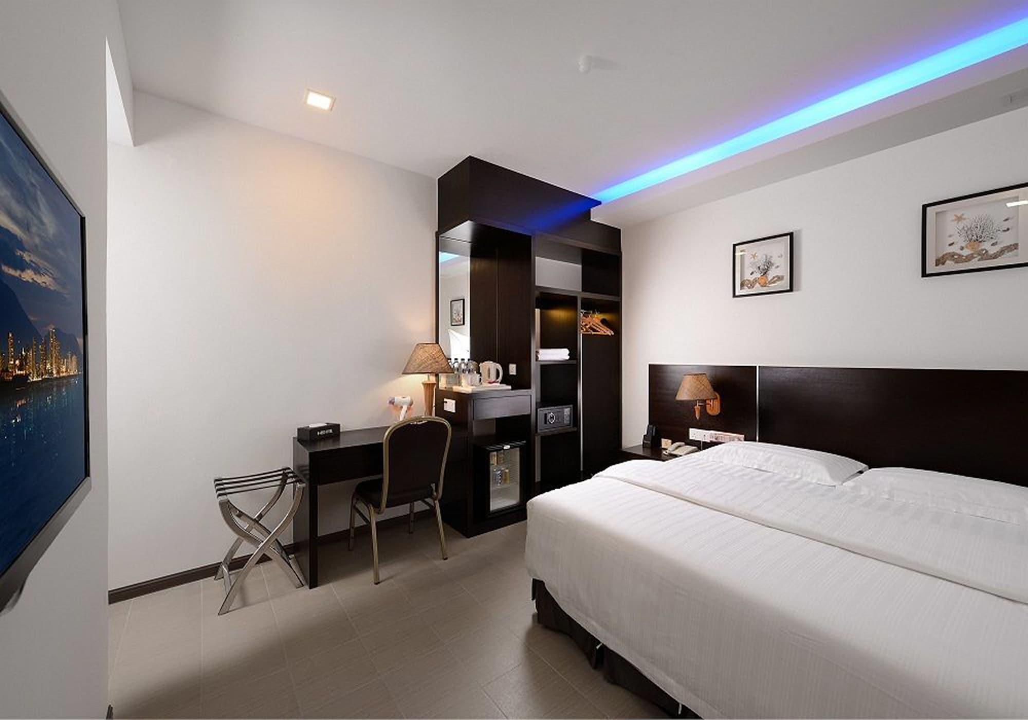 E-Red Hotel Bandar Perda Bukit Mertajam Exterior photo