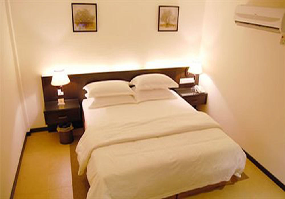 E-Red Hotel Bandar Perda Bukit Mertajam Exterior photo