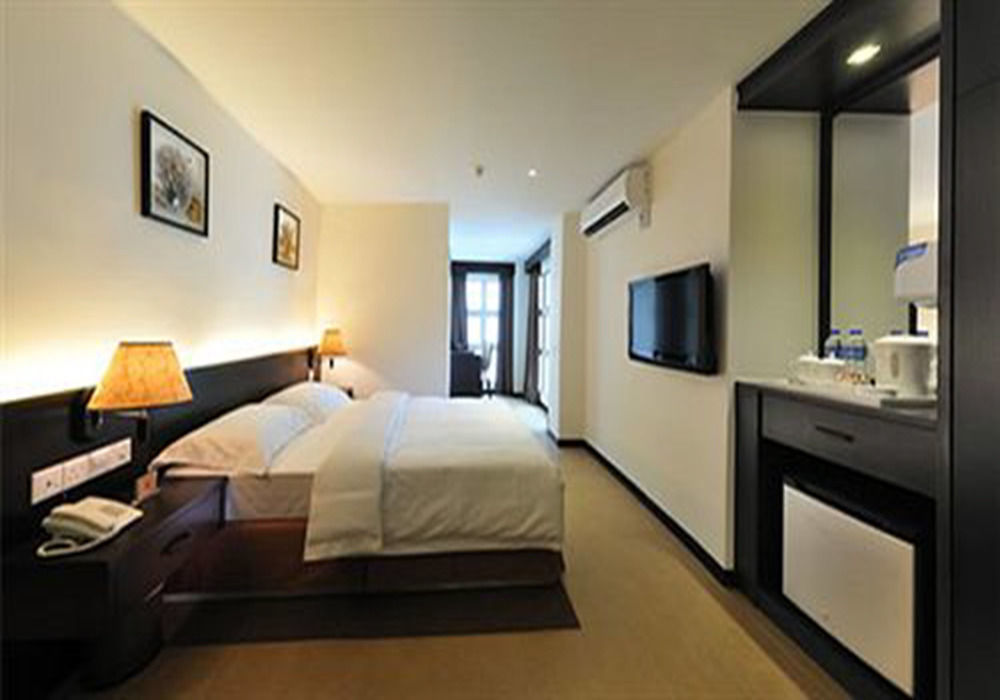 E-Red Hotel Bandar Perda Bukit Mertajam Exterior photo